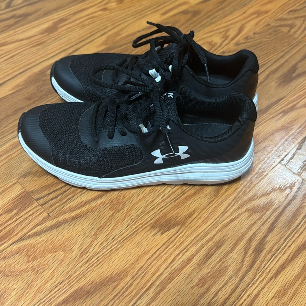 Kids shoes
